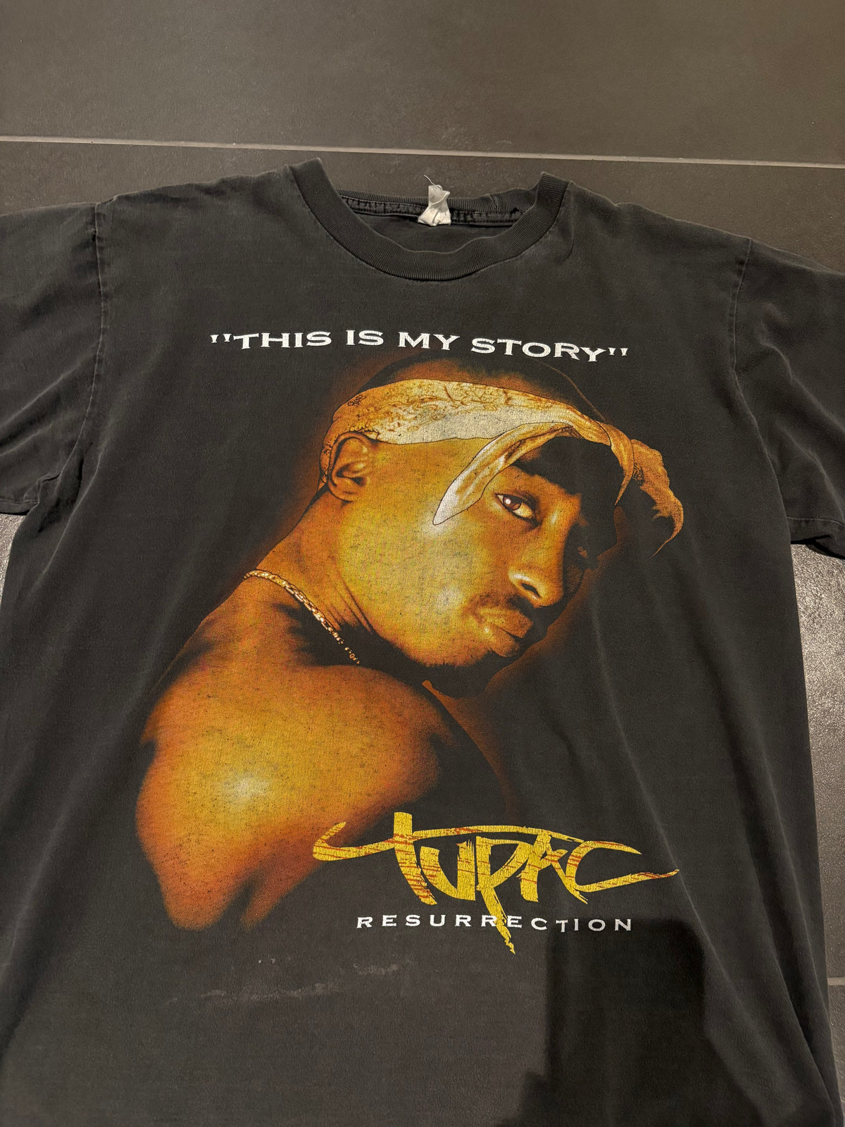 2 pac vintage tee
